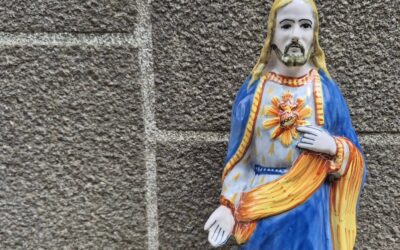 Voici-une-belle-et-rare-ceramique-religieuse-arrivee-il-y-1-1659312706205022-400x250 - Galerie Philippe Théallet Voici-une-belle-et-rare-ceramique-religieuse-arrivee-il-y-1-1659312706205022-400x250